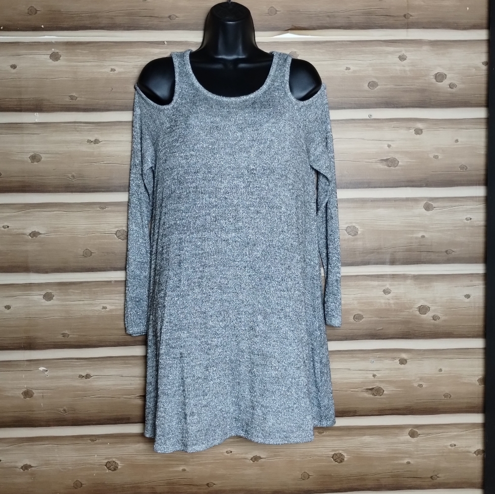 Chosse 5 Ítems For $30 Olivia sky women long slevee silver dress size‎ M